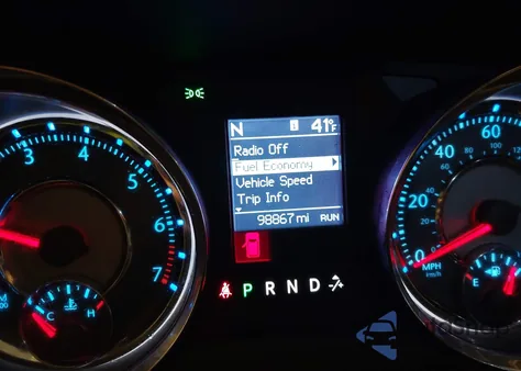 2013 Chrysler Town & Country Touring-L z USA, uszkodzony, nr VIN 2C4RC1CG5DR722699